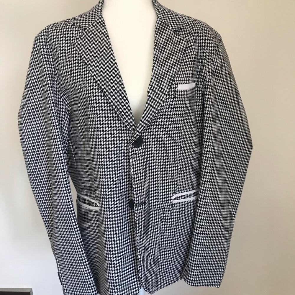 Black and White Men’s Blazer